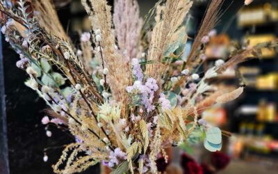 Derfor elsker vi tørrede blomster – og sådan bruger du dem i din indretning